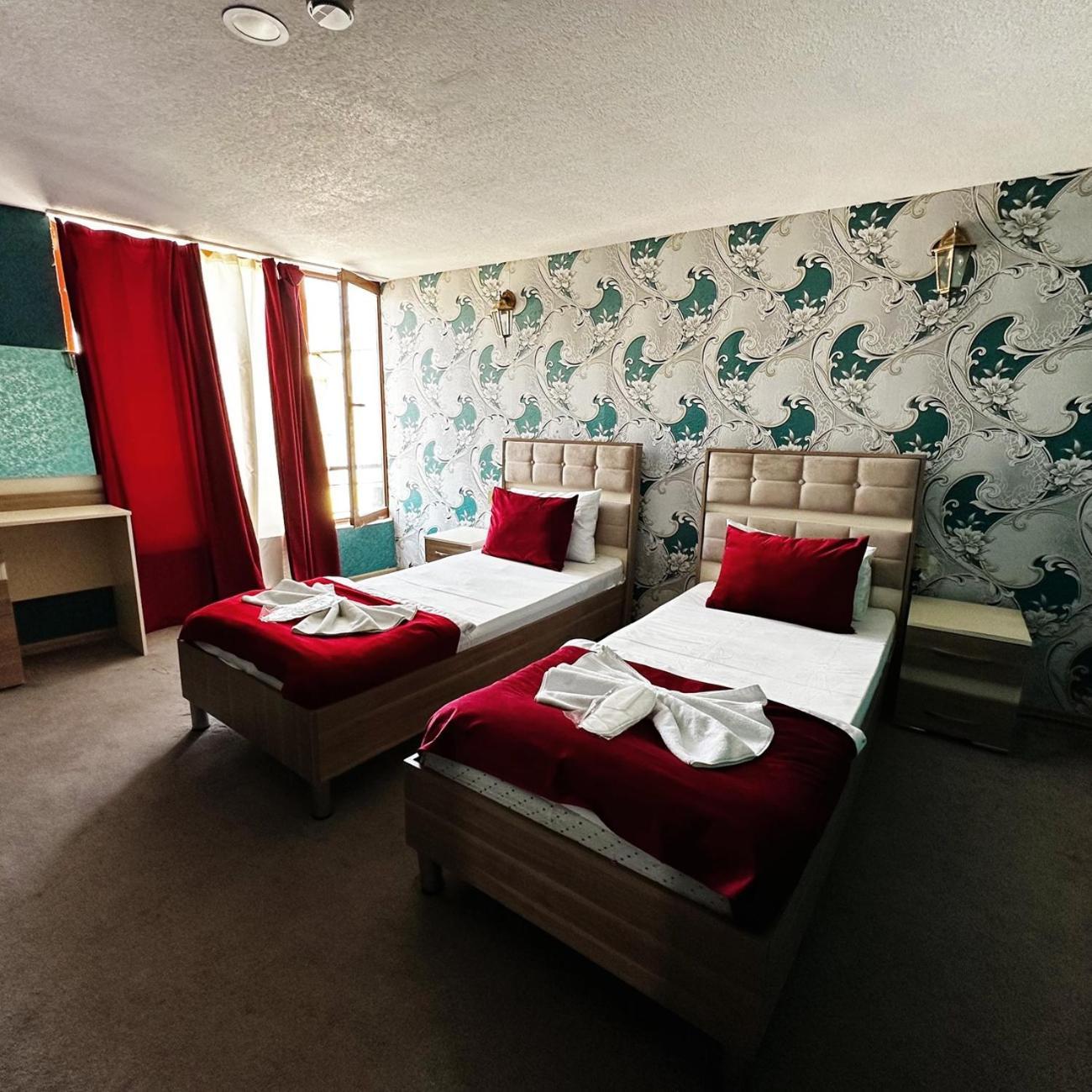 Avi Hotel Baku Ngoại thất bức ảnh