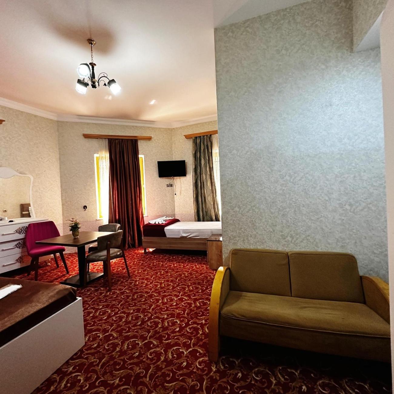 Avi Hotel Baku Ngoại thất bức ảnh