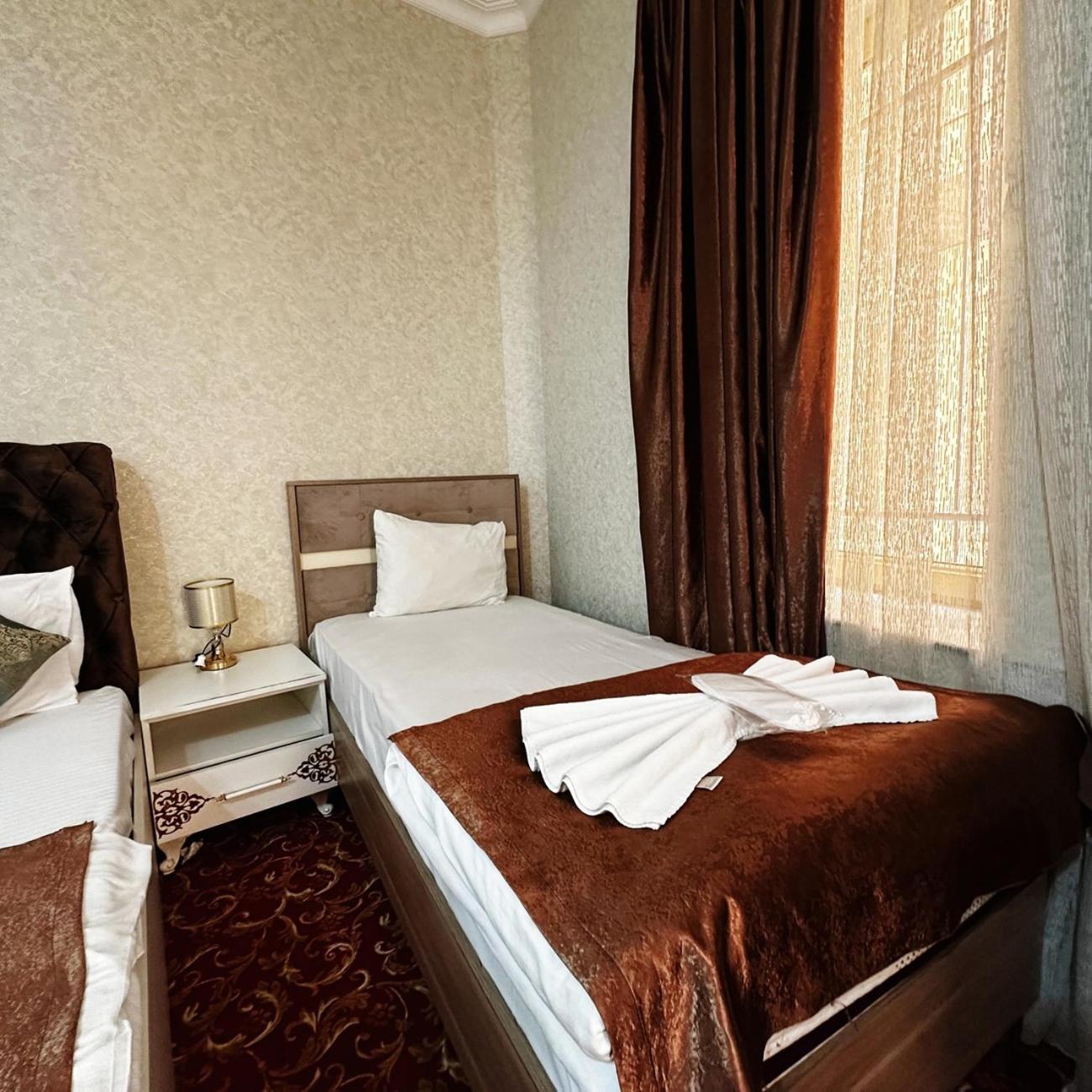 Avi Hotel Baku Ngoại thất bức ảnh