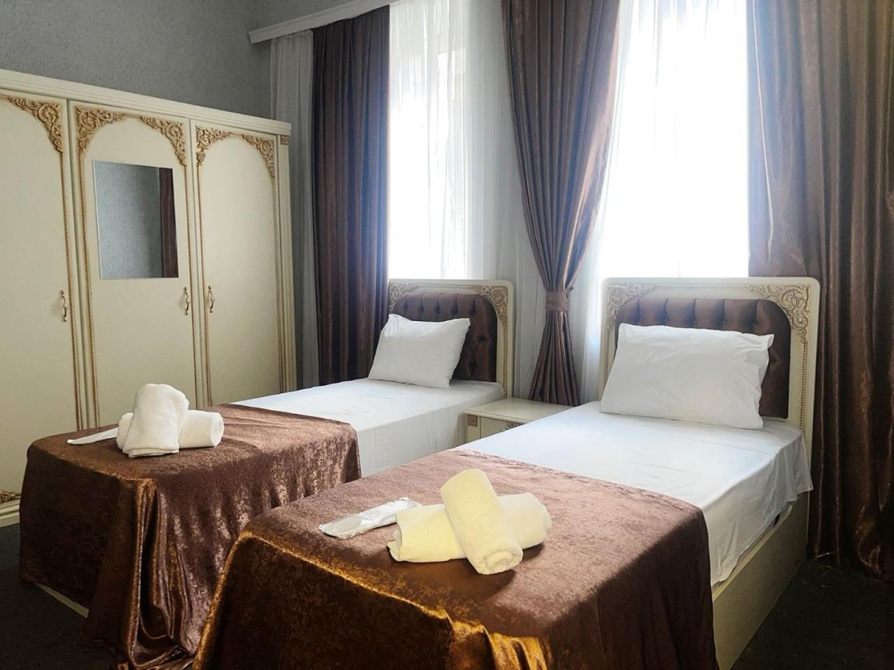 Avi Hotel Baku Ngoại thất bức ảnh