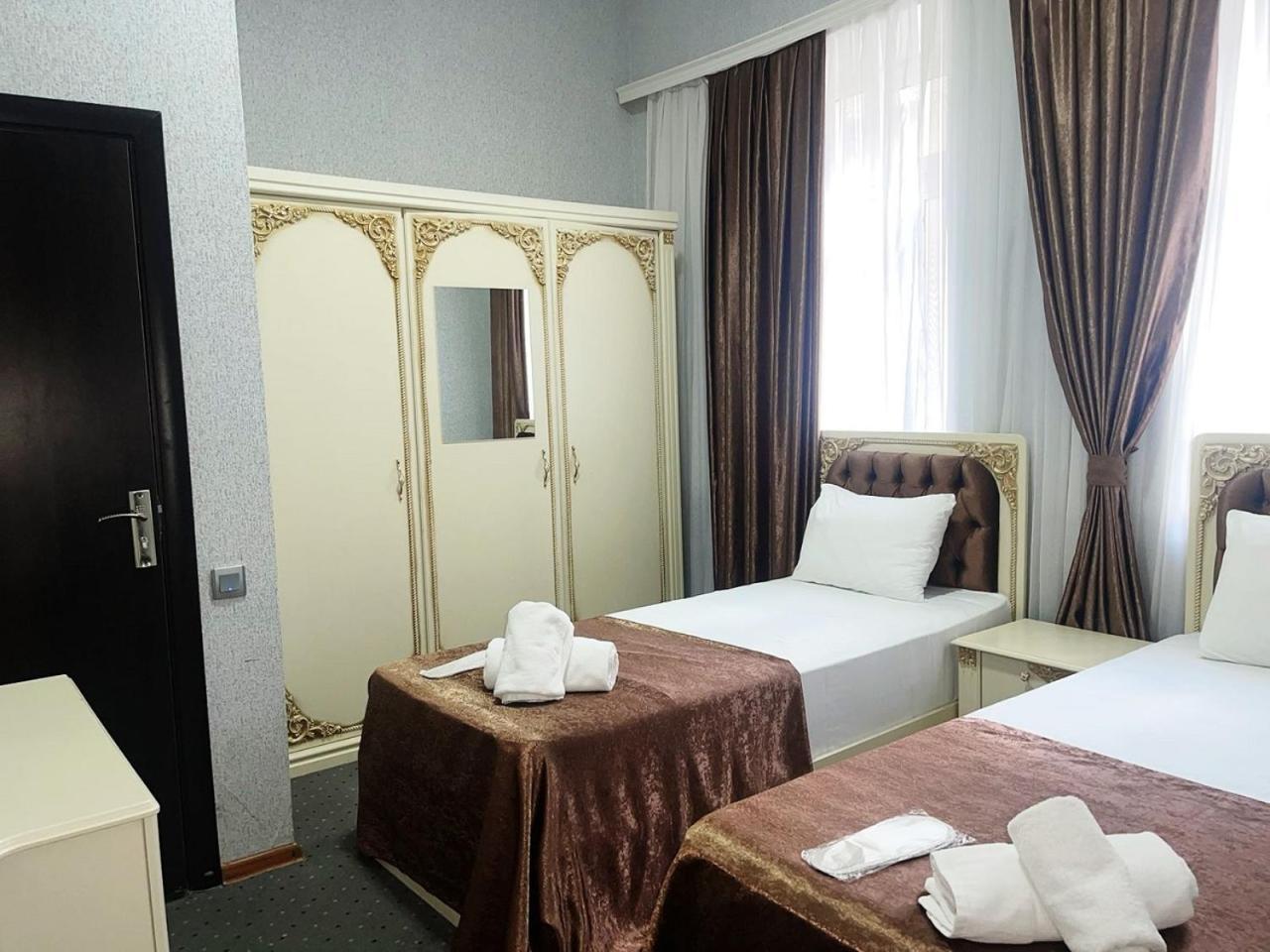 Avi Hotel Baku Ngoại thất bức ảnh