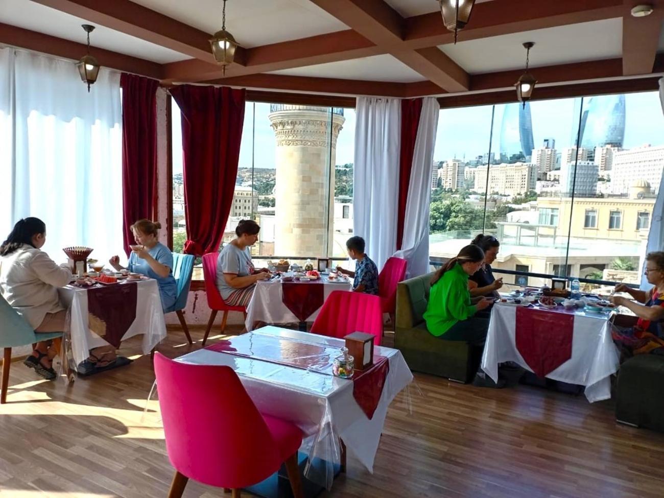 Avi Hotel Baku Ngoại thất bức ảnh