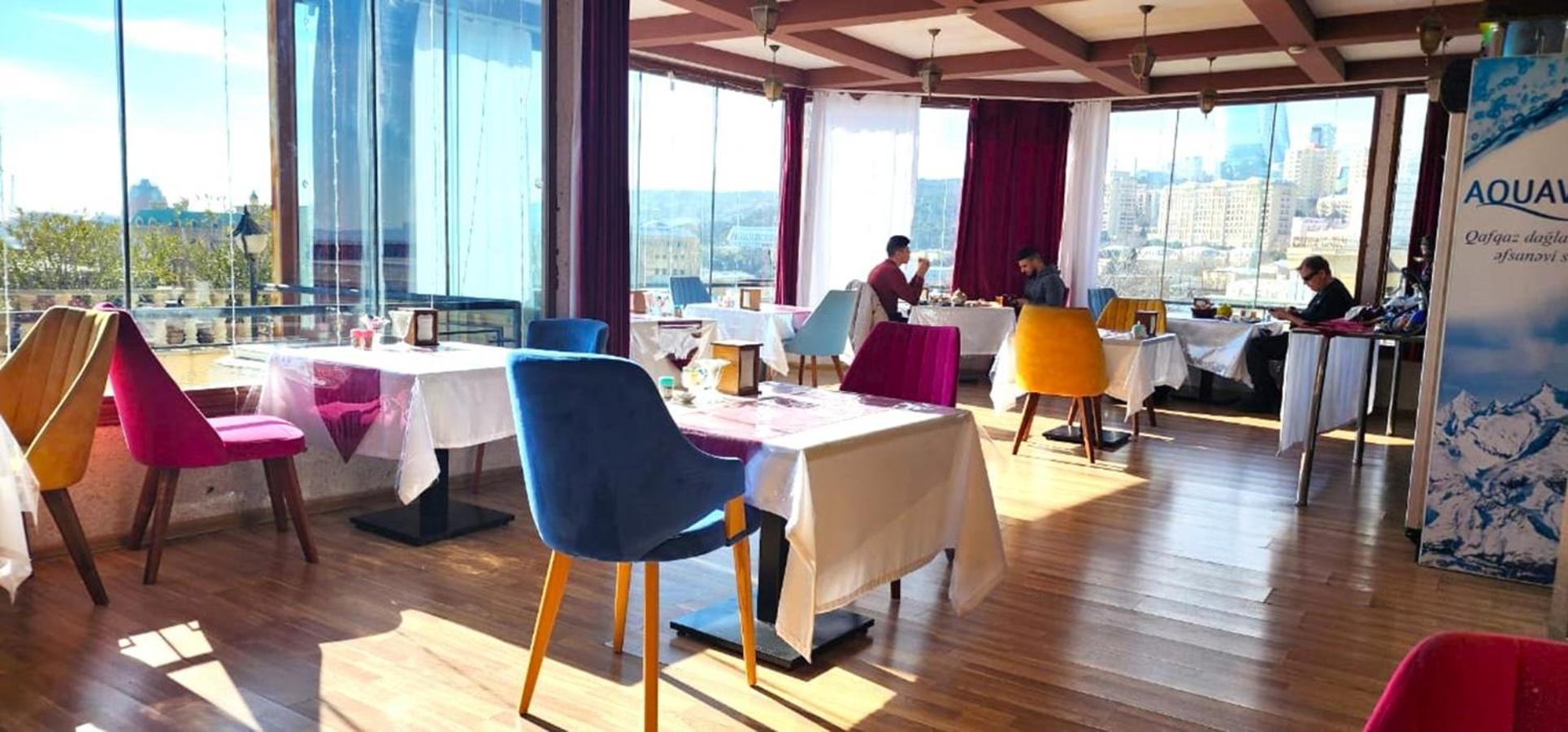 Avi Hotel Baku Ngoại thất bức ảnh